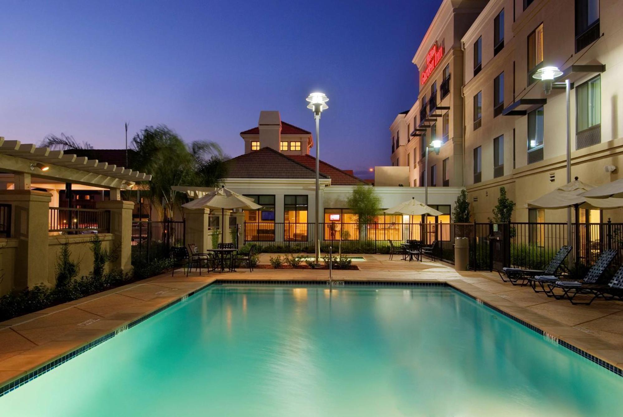 Hilton Garden Inn Sacramento Elk Grove Exterior foto